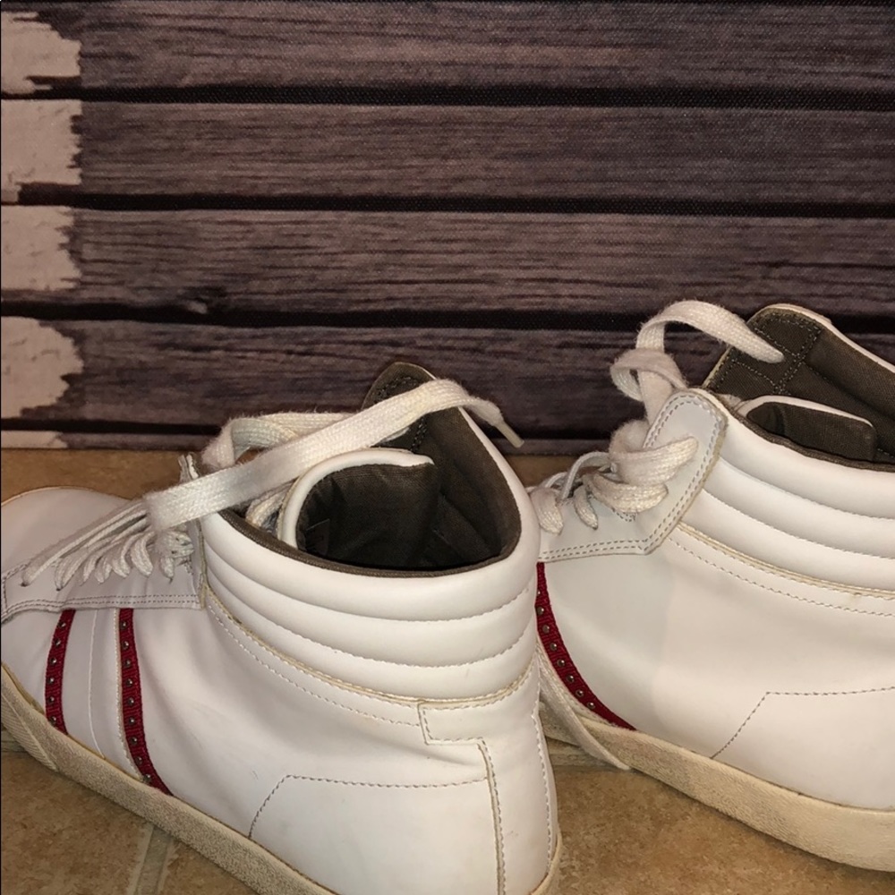 Sneakers - Picture 3 of 3